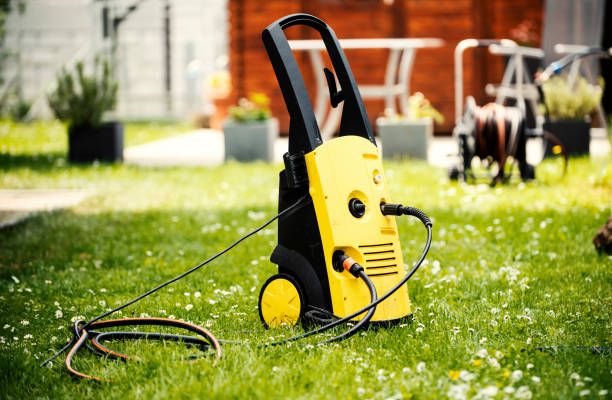 Best Animal Enclosure Cleaning  in Prudhoe Bay, AK
